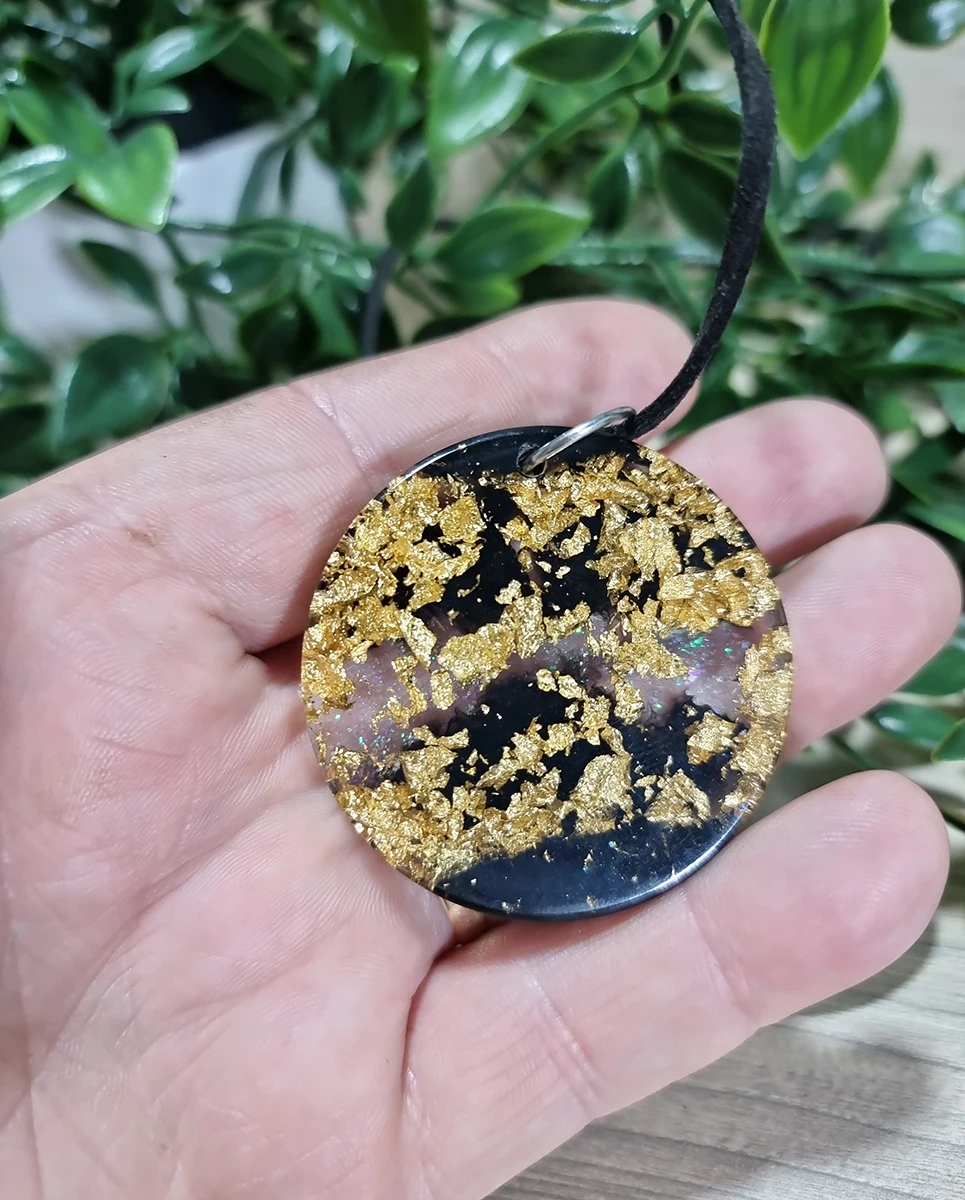 Gold Flake Glitter Round Pendant Gold Flake Jewellery nz